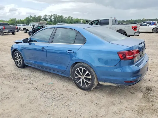 3VWDB7AJ8HM333712 2017 VOLKSWAGEN JETTA - Image 2