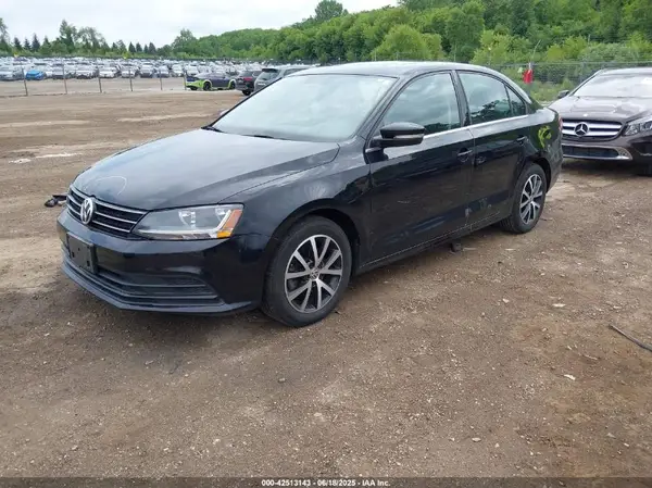 3VWDB7AJ8HM339591 2017 VOLKSWAGEN JETTA - Image 2