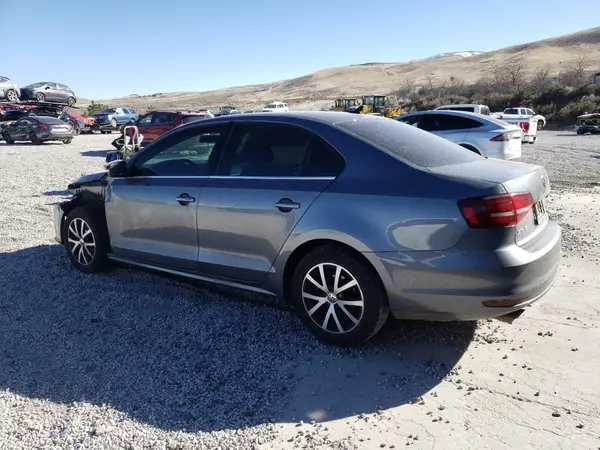 3VWDB7AJ8HM353006 2017 VOLKSWAGEN JETTA - Image 2