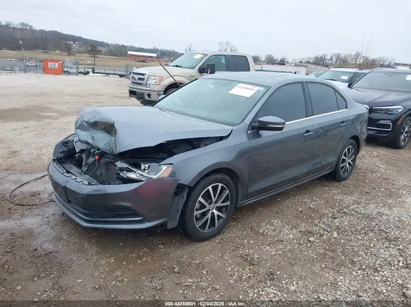 3VWDB7AJ8HM353071 2017 VOLKSWAGEN JETTA - Image 2