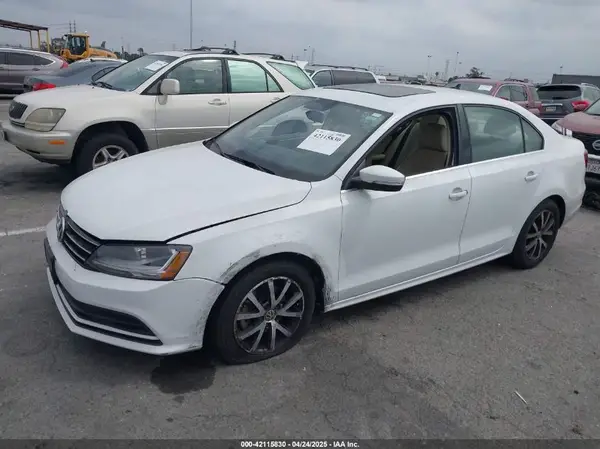 3VWDB7AJ8HM356228 2017 VOLKSWAGEN JETTA - Image 2