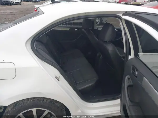 3VWDB7AJ8HM359906 2017 VOLKSWAGEN JETTA - Image 8