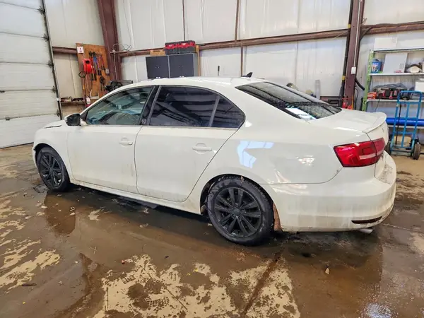 3VWDB7AJ8HM374955 2017 VOLKSWAGEN JETTA - Image 2