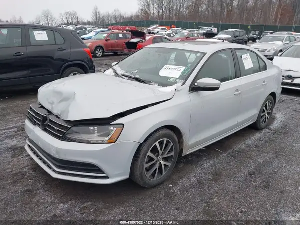 3VWDB7AJ8HM379007 2017 VOLKSWAGEN JETTA - Image 2
