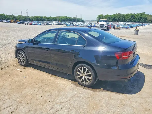 3VWDB7AJ8HM384532 2017 VOLKSWAGEN JETTA - Image 2