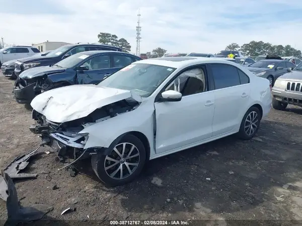 3VWDB7AJ8HM389357 2017 VOLKSWAGEN JETTA - Image 2