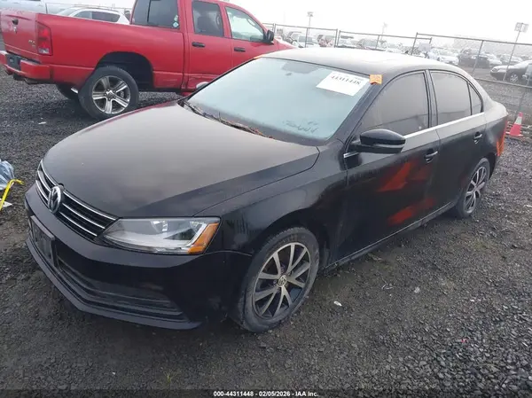 3VWDB7AJ8HM396664 2017 VOLKSWAGEN JETTA - Image 2