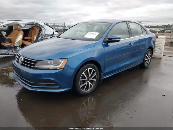 3VWDB7AJ8HM403550 2017 VOLKSWAGEN JETTA - Image 2