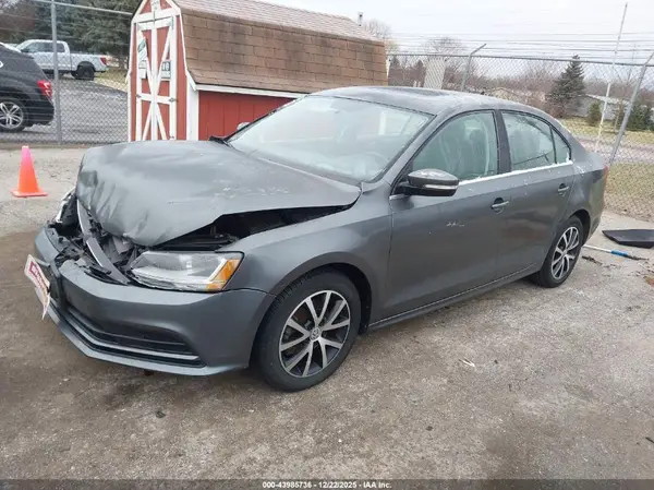 3VWDB7AJ8HM407792 2017 VOLKSWAGEN JETTA - Image 2