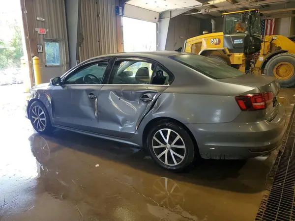 3VWDB7AJ8HM413379 2017 VOLKSWAGEN JETTA - Image 2