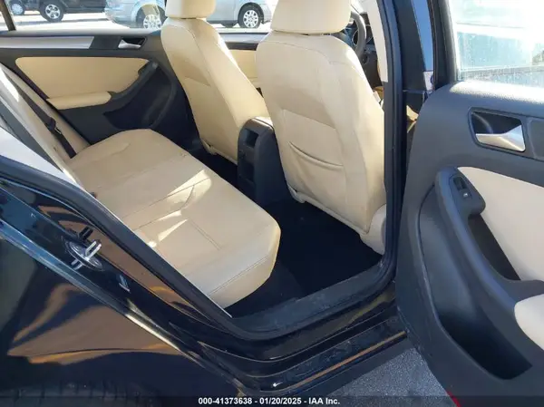 3VWDB7AJ8JM207842 2018 VOLKSWAGEN JETTA - Image 8