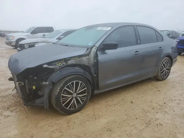 3VWDB7AJ8JM208456 2018 VOLKSWAGEN JETTA - Image 1