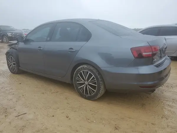 3VWDB7AJ8JM208456 2018 VOLKSWAGEN JETTA - Image 2