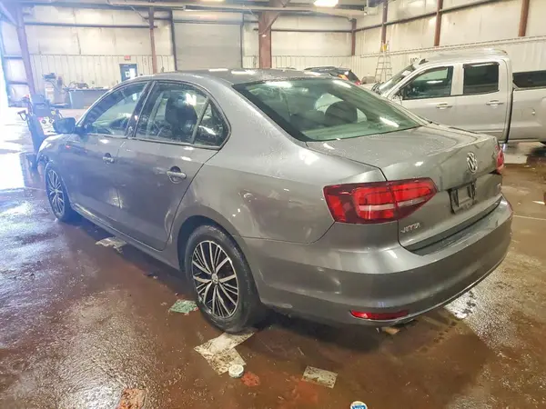 3VWDB7AJ8JM209025 2018 VOLKSWAGEN JETTA - Image 2