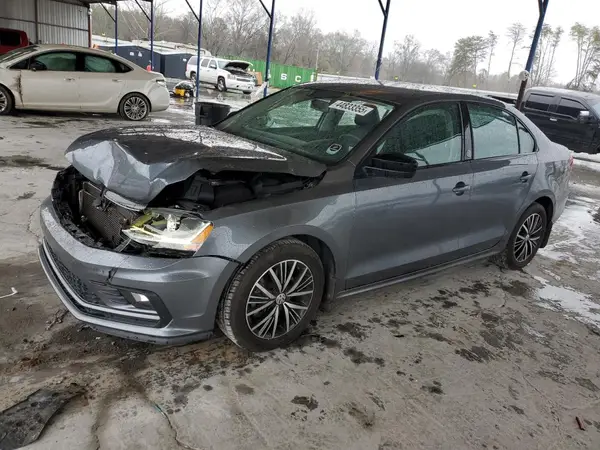 3VWDB7AJ8JM215956 2018 VOLKSWAGEN JETTA - Image 1