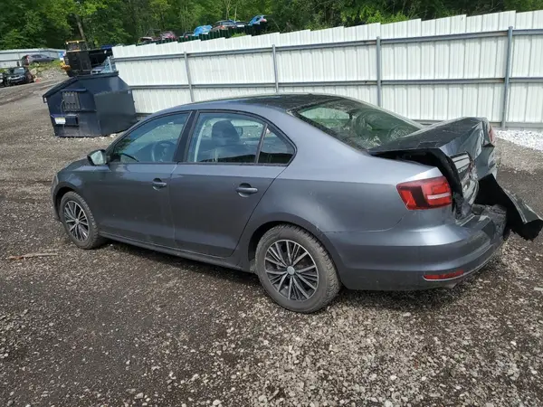 3VWDB7AJ8JM219571 2018 VOLKSWAGEN JETTA - Image 2