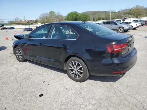 3VWDB7AJ8JM237780 2018 VOLKSWAGEN JETTA - Image 2