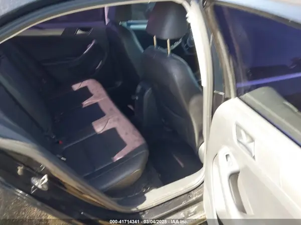 3VWDB7AJ8JM244468 2018 VOLKSWAGEN JETTA - Image 8