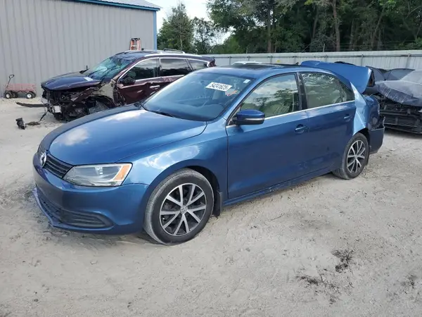 3VWDB7AJ8JM257303 2018 VOLKSWAGEN JETTA - Image 1