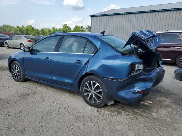 3VWDB7AJ8JM257303 2018 VOLKSWAGEN JETTA - Image 2