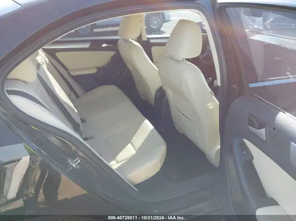 3VWDB7AJ8JM257995 2018 VOLKSWAGEN JETTA - Image 8