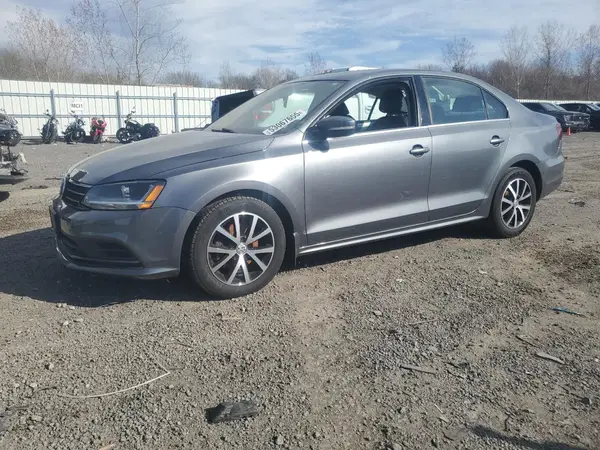 3VWDB7AJ8JM258645 2018 VOLKSWAGEN JETTA - Image 1