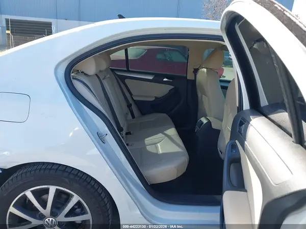 3VWDB7AJ9HM208508 2017 VOLKSWAGEN JETTA - Image 8