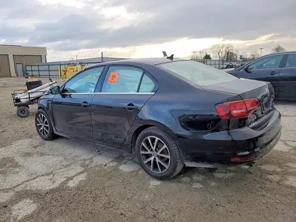 3VWDB7AJ9HM222571 2017 VOLKSWAGEN JETTA - Image 2