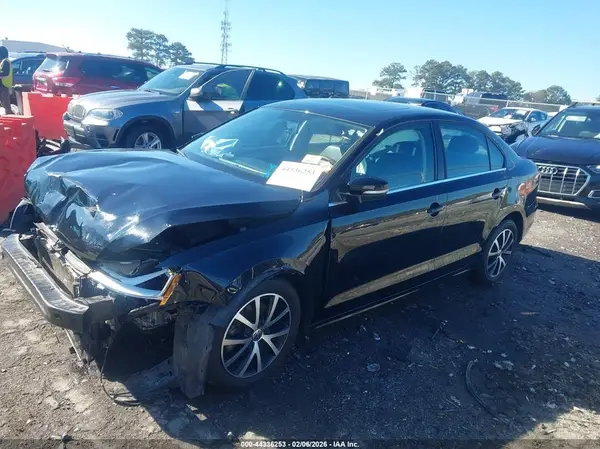 3VWDB7AJ9HM230105 2017 VOLKSWAGEN JETTA - Image 2