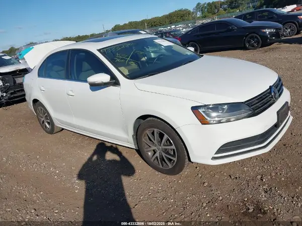 3VWDB7AJ9HM234557 2017 VOLKSWAGEN JETTA - Image 1