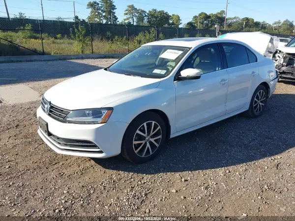 3VWDB7AJ9HM234557 2017 VOLKSWAGEN JETTA - Image 2