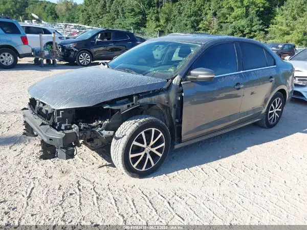 3VWDB7AJ9HM235157 2017 VOLKSWAGEN JETTA - Image 2