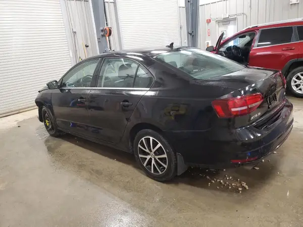 3VWDB7AJ9HM236504 2017 VOLKSWAGEN JETTA - Image 2