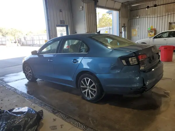 3VWDB7AJ9HM239452 2017 VOLKSWAGEN JETTA - Image 2