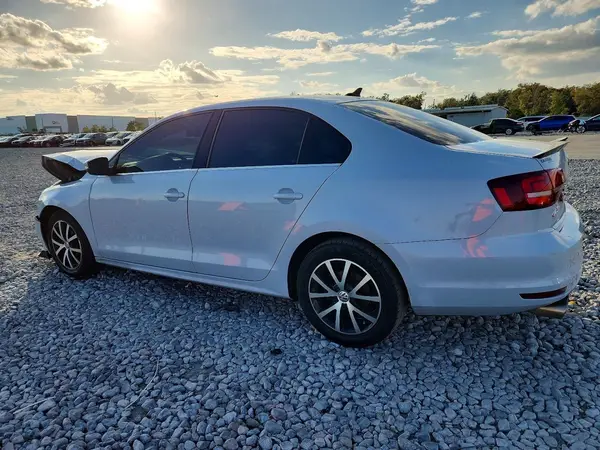 3VWDB7AJ9HM269664 2017 VOLKSWAGEN JETTA - Image 2