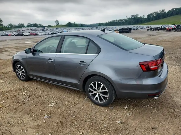 3VWDB7AJ9HM273603 2017 VOLKSWAGEN JETTA - Image 2