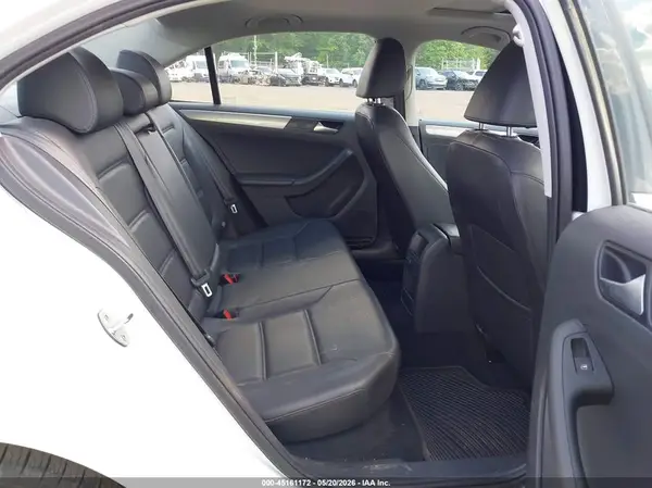 3VWDB7AJ9HM273925 2017 VOLKSWAGEN JETTA - Image 8