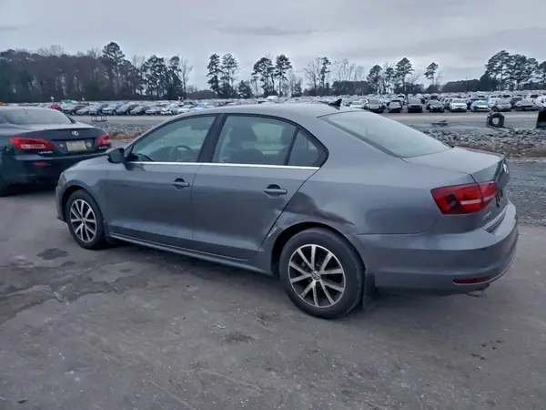 3VWDB7AJ9HM280938 2017 VOLKSWAGEN JETTA - Image 2