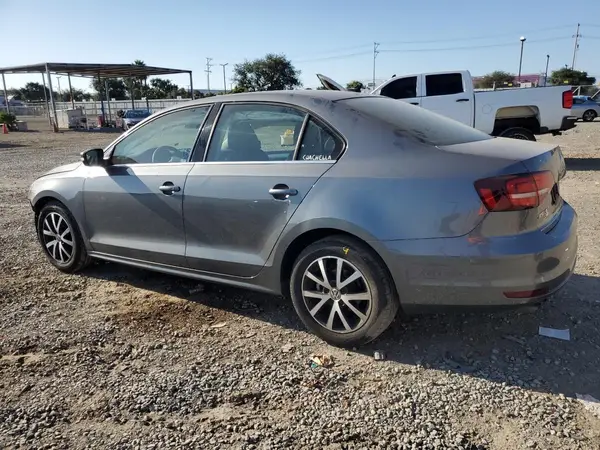 3VWDB7AJ9HM288358 2017 VOLKSWAGEN JETTA - Image 2