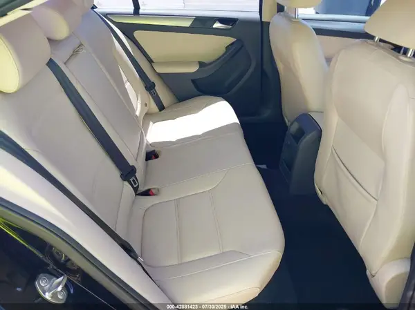 3VWDB7AJ9HM291759 2017 VOLKSWAGEN JETTA - Image 8