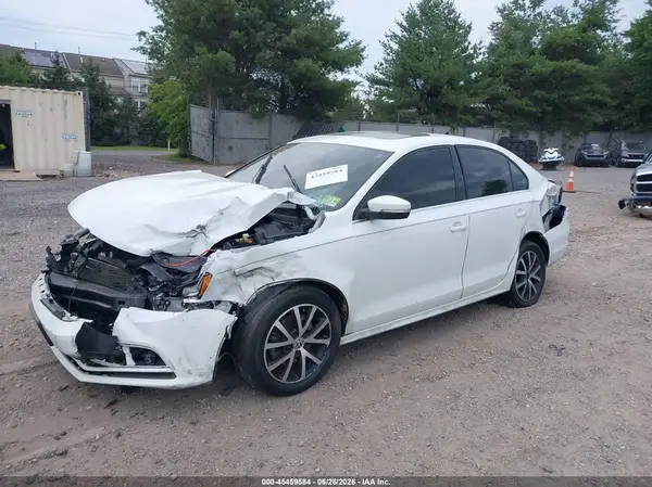 3VWDB7AJ9HM306437 2017 VOLKSWAGEN JETTA - Image 2