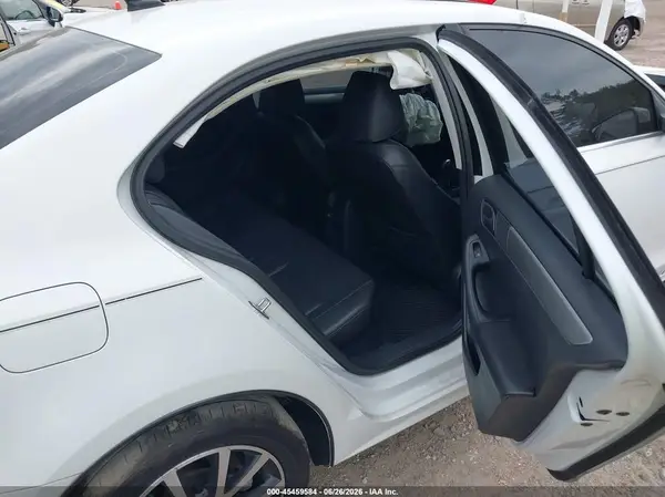 3VWDB7AJ9HM306437 2017 VOLKSWAGEN JETTA - Image 8