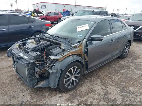 3VWDB7AJ9HM310357 2017 VOLKSWAGEN JETTA - Image 2