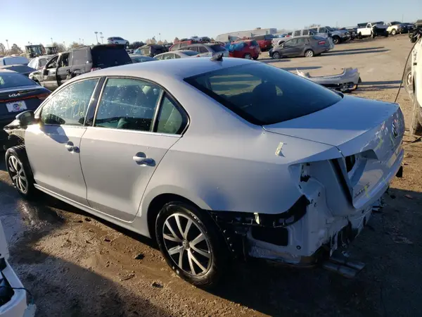 3VWDB7AJ9HM311976 2017 VOLKSWAGEN JETTA - Image 2