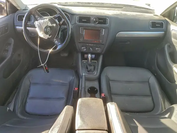 3VWDB7AJ9HM325523 2017 VOLKSWAGEN JETTA - Image 8