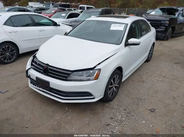 3VWDB7AJ9HM335372 2017 VOLKSWAGEN JETTA - Image 2