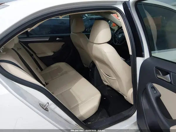 3VWDB7AJ9HM337624 2017 VOLKSWAGEN JETTA - Image 8