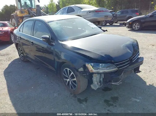3VWDB7AJ9HM351748 2017 VOLKSWAGEN JETTA - Image 1