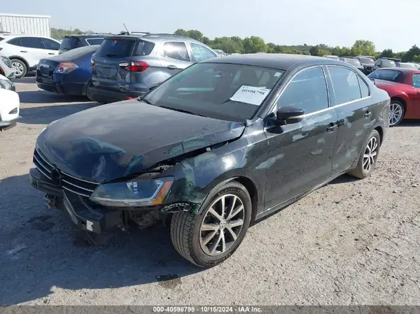 3VWDB7AJ9HM351748 2017 VOLKSWAGEN JETTA - Image 2