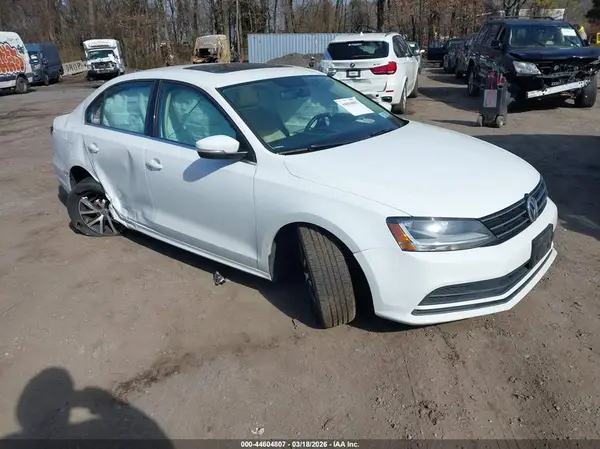 3VWDB7AJ9HM354794 2017 VOLKSWAGEN JETTA - Image 1